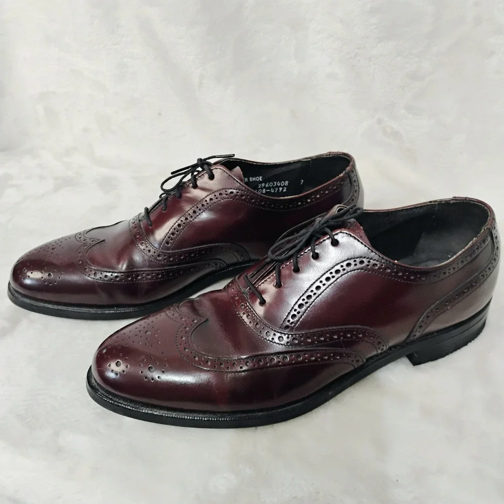 Stafford Comfort Plus Mens Burgundy Wingtip Oxford Leather Shoes USA Made 9.5